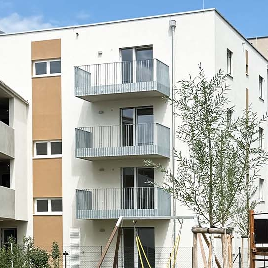 Zuverlässige TV-Versorgung für 1.200 Menschen