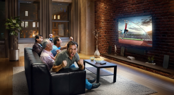 Personen schauen Sport.